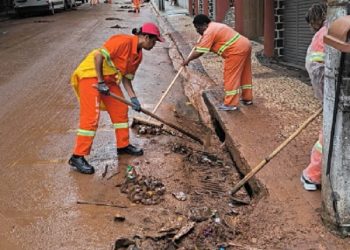 Al menos 20 muertos y decenas de desaparecidos por lluvias extremas en el sureste de Brasil