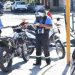 La campaña “Sin Casco No Ingresás” se extiende con operativos móviles en los barrios