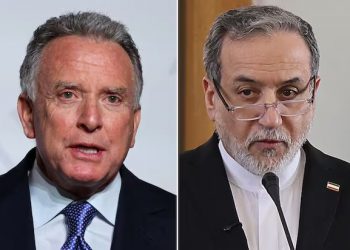 Estados Unidos e Irán se reunieron en Omán para retomar las negociaciones por el programa nuclear de Teherán