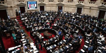 Vacaciones, despidos y banco de horas: cómo serán si se aprueba la reforma laboral