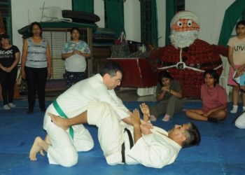 Taller de Autodefensa para mujeres en CPV Chijra