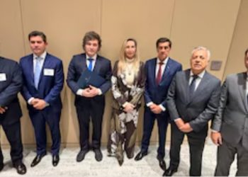 De aliados a competidores: cómo es el vínculo de los 11 gobernadores que viajaron al Argentina Week con la Casa Rosada