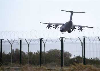 La guerra se extiende al Mediterráneo: Francia y Grecia envían aviones y sistemas antidrones Chipre