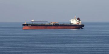 Donald Trump dijo que la Marina de Estados Unidos escoltará a los petroleros que quieran cruzar el Estrecho de Ormuz