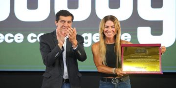 Carlos Sadir encabezó el 6° Encuentro Provincial del Deporte con la participación de "Magui" Aicega