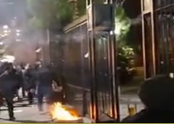Tras los desmanes en la protesta policial, el Gobierno llamó al pueblo a conservar la paz