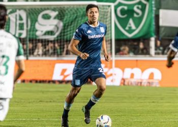 Racing aguantó con diez y empató en su visita a Sarmiento por el Torneo Apertura