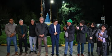 El gobernador Sadir inauguró una obra de iluminación clave en Aguas Calientes