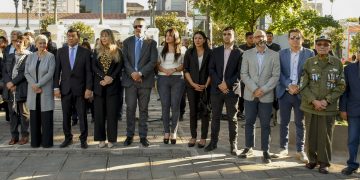 Concejales participaron de la ceremonia de izamiento de la Bandera Nacional y de la Libertad Civil