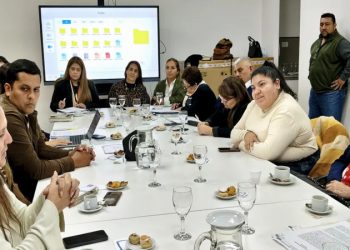 Educación y Legislatura coordinan agenda de trabajo para el 2026