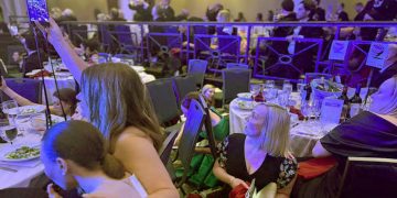 Tiroteo en la cena de corresponsales de la Casa Blanca: Trump ileso, un agente baleado y el sospechoso identificado como residente de California