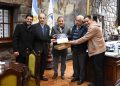 La Legislatura entregó la Bandera Nacional de la Libertad Civil al Instituto Belgraniano para su traslado a Maimará