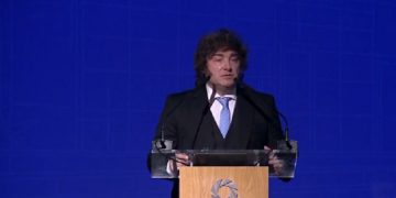 Milei defendió su plan económico: “Si no estuviéramos comprando dólares, el tipo de cambio estaría en $1100″