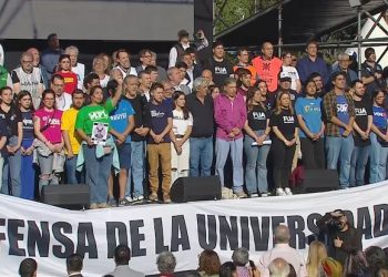 Docentes, alumnos y gremios preparan una marcha para reclamar por el financiamiento a las universidades