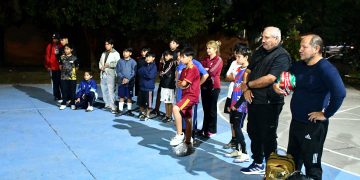 Ediles acompañan la remodelación del polideportivo de las 370 Viviendas