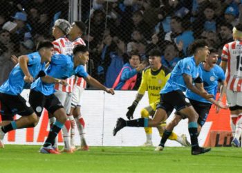 Belgrano, primer semifinalista del Torneo Apertura: venció a Unión de Santa Fe y chocará con Argentinos