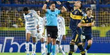 Boca empató ante Cruzeiro y quedó complicado tras un polémico final en La Bombonera