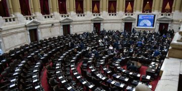 “Zona Cálida”: la propuesta que negoció el Gobierno para destrabar el recorte de subsidios al gas en Diputados