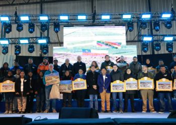 Carlos Sadir encabezó el 4° Festival del Litio y los actos por el Día de la Minería