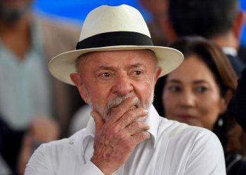 Lula inició un tratamiento contra un cáncer de piel en medio de su carrera por la reelección