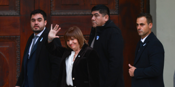 Karina Milei impidió que Patricia Bullrich entre al Cabildo y se recalienta la interna