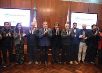 La Legislatura agasajó a periodistas en su día y destacó su rol en la construcción democrática 
