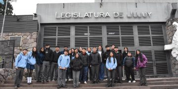 Estudiantes del Colegio Canónigo Gorriti participaron del programa Legislatura Joven en la Legislatura de Jujuy