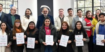 El Intendente Jorge encabezó la entrega de certificados a agentes municipales formados en emergencias