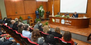 El intendente Jorge destacó el aporte de los productores ornamentales durante la 1ª Jornada Provincial de Floricultura