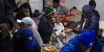 Ola de extranjeros que huyen ante la violencia xenofóbica en Sudáfrica: siete muertos y cientos de evacuados