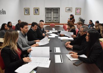 Comisiones de Finanzas y de Legislación General dieron despacho favorable al régimen de asistencia fiscal para comerciantes