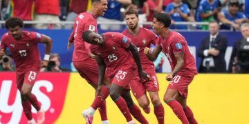Se destapó Portugal: doblete récord de Cristiano Ronaldo y goleada ante Uzbekistán