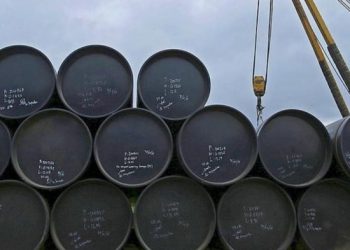 El petróleo vuelve a subir y supera los US$85 por nuevos ataques en Medio Oriente