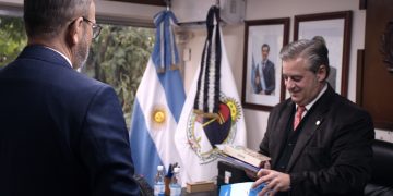 Gastón Millón recibió al embajador de Ucrania, Yurii Klymenko