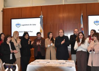 La Legislatura donó material bibliográfico a distintas instituciones educativas provinciales