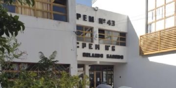 Un alumno fue armado al colegio y baleó a un compañero en Neuquén
