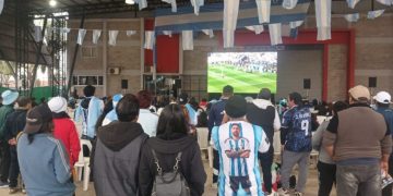 El Multiespacio de Alto Comedero reunió a las familias para vivir la final del Mundial junto a la Selección