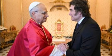 La llegada del embajador del Vaticano reaviva la posibilidad de una visita del papa León XIV