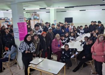 “Voces de la Experiencia” promueve el respeto y la solidaridad intergeneracional en las escuelas de la ciudad