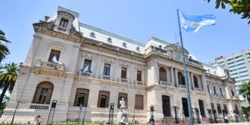 Asueto administrativo y escolar desde el mediodía de este martes 7 de julio por el partido de Argentina