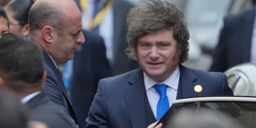 Javier Milei participa de la jura de Keiko Fujimori como nueva presidenta de Perú