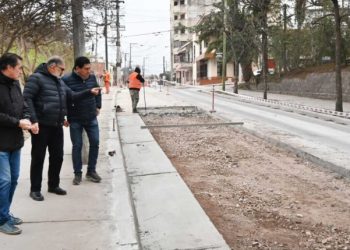 La pavimentación integral de avenida Libertad ingresa en su etapa final con un 85% de avance