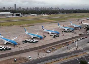 Aeroparque permanece cerrado desde hoy: hasta cuándo durará la medida y qué pasará con los vuelos