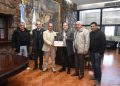 Bernis entregó una Bandera Nacional de la Libertad Civil para la Escuela Legado Belgraniano