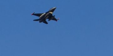 La Fuerza Aérea Argentina celebró sus 114 años: los F-16 volvieron a rugir en un impactante desfile