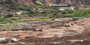 Una inundación repentina en el Gran Cañón dejó a 15 personas desaparecidas