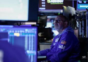 El riesgo país se acerca a los 500 puntos y las acciones argentinas en Wall Street caen hasta 5%