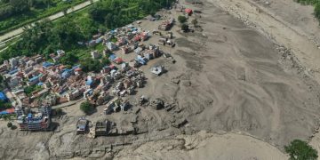Cientos de desaparecidos y al menos 8 muertos en Nepal que sufrió inundaciones y desbordes de ríos