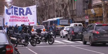 Rige el paro docente en todo el país: CTERA y otros gremios marcharon a Plaza de Mayo