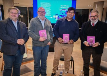 El intendente Jorge acompañó la presentación del libro “Alfonsín y los intelectuales” en la Feria del Libro Jujuy 2026
